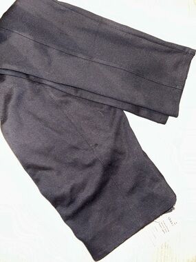 Quince maternity Black ponte slim pants
